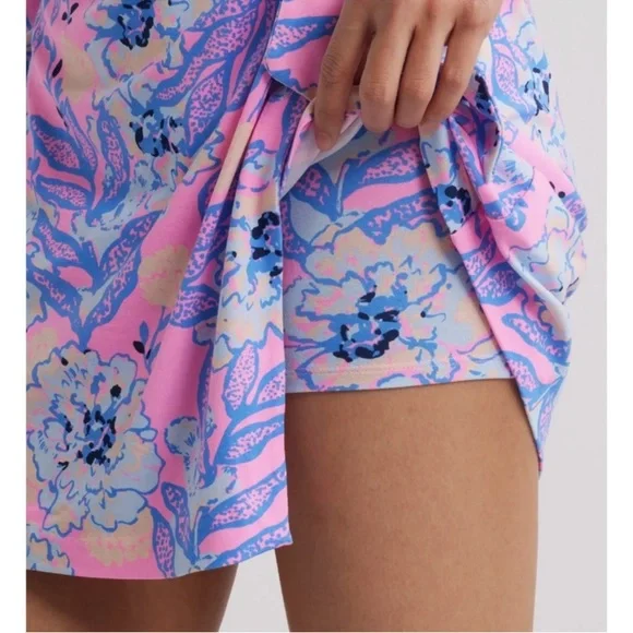 Lilly Pulitzer Jemma Sleeved Romper - Picture 5 of 5